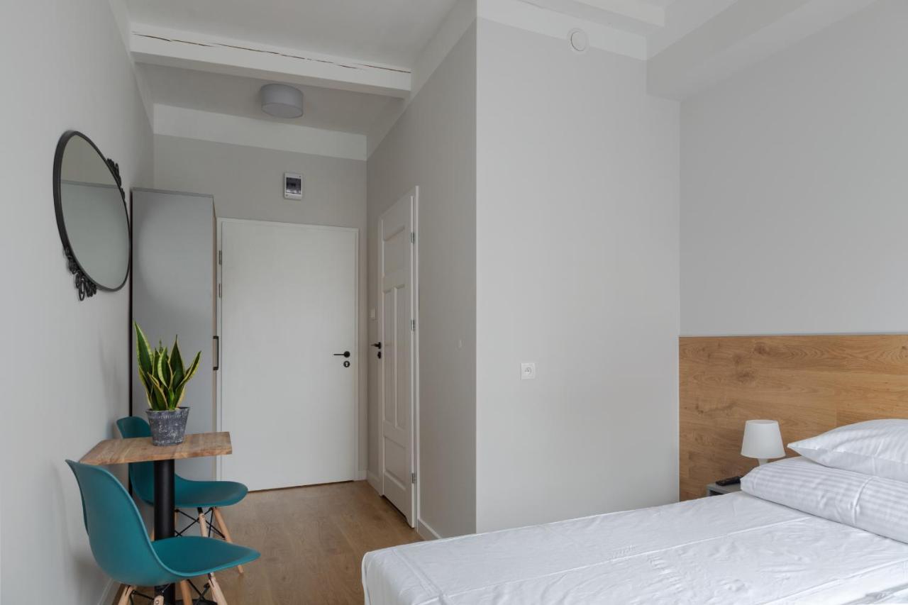 Moho Xl Hostel Wroclaw Bagian luar foto