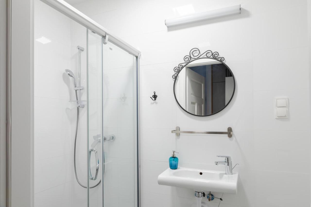 Moho Xl Hostel Wroclaw Bagian luar foto