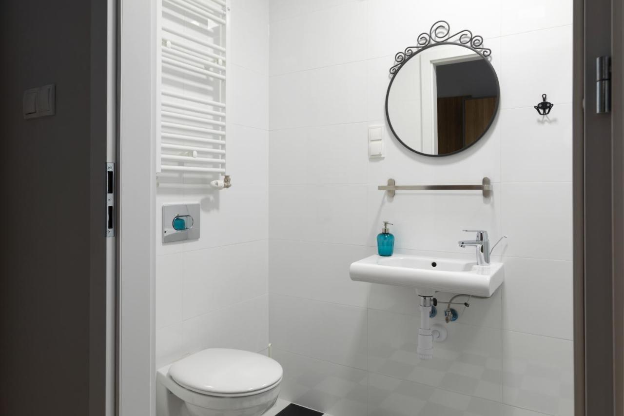 Moho Xl Hostel Wroclaw Bagian luar foto