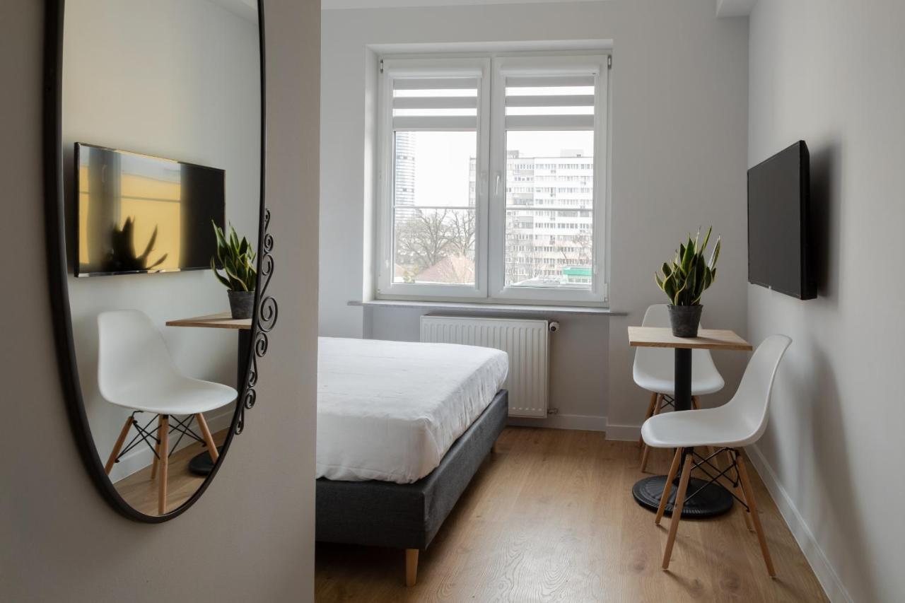 Moho Xl Hostel Wroclaw Bagian luar foto