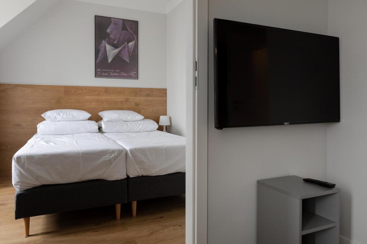 Moho Xl Hostel Wroclaw Bagian luar foto