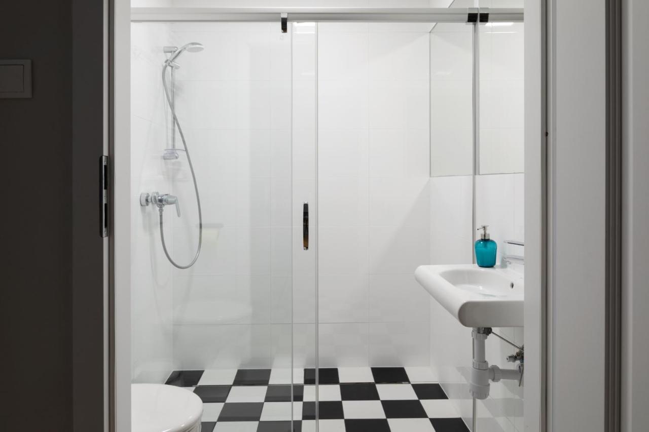 Moho Xl Hostel Wroclaw Bagian luar foto