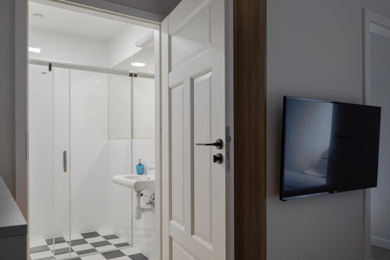 Moho Xl Hostel Wroclaw Bagian luar foto
